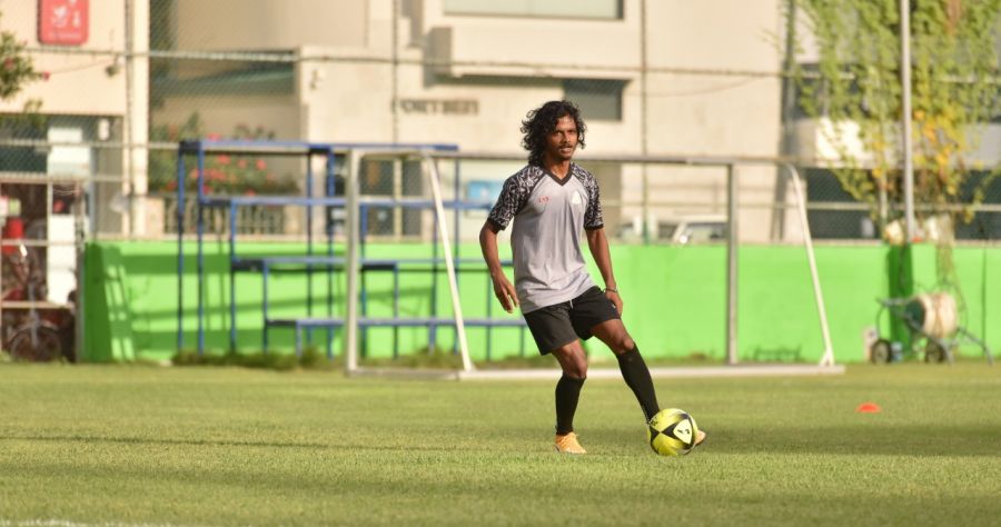 Oggy Returns to the Pitch After Knee Injury